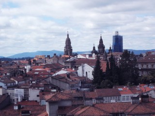 Compostela vista desde el Museo do Pobo Galego.