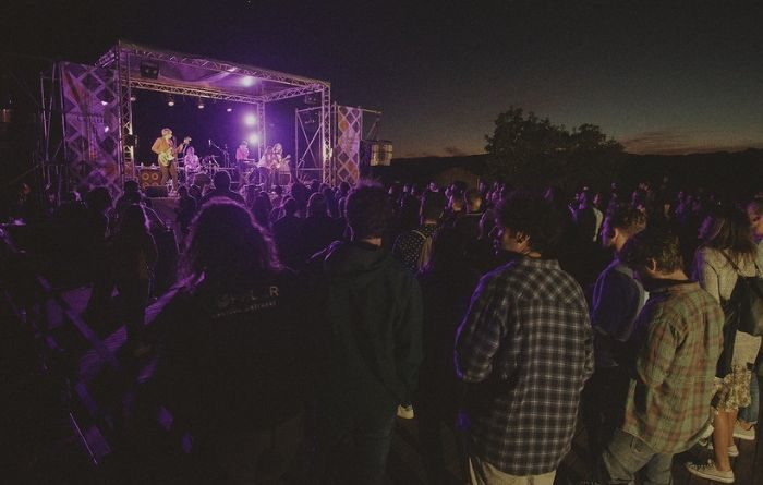 Costeira Sonora 2019: la hermandad entra la música y el vino